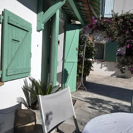 Climatise Cosy Dans Avec Parking Apartman